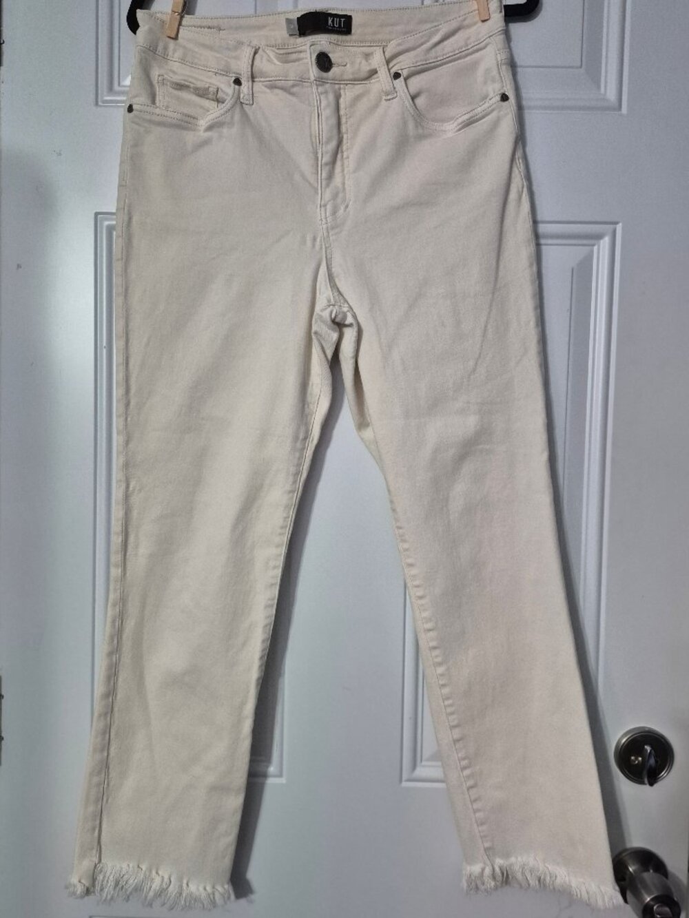 Ankle Jeans,98 cotton,Kut from the Kloth, Cream, Size 10.